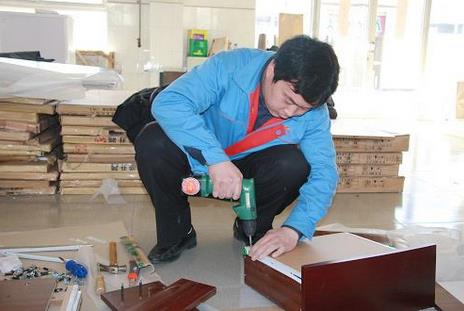作为搬家工人需要有一种责任心来为客户服务